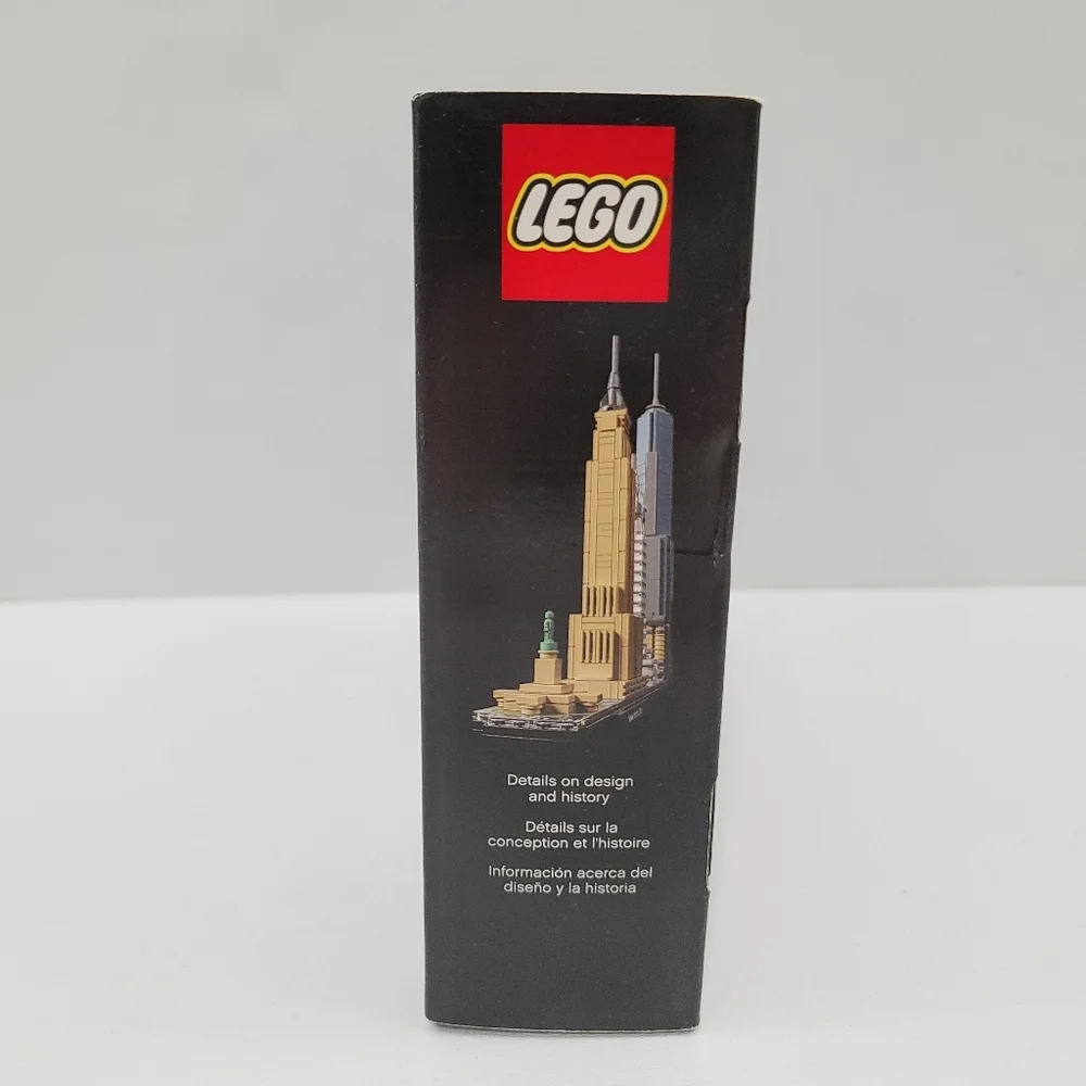 Lego Arhitecture 21028 New York City Building Set 598 Pcs New Retired!